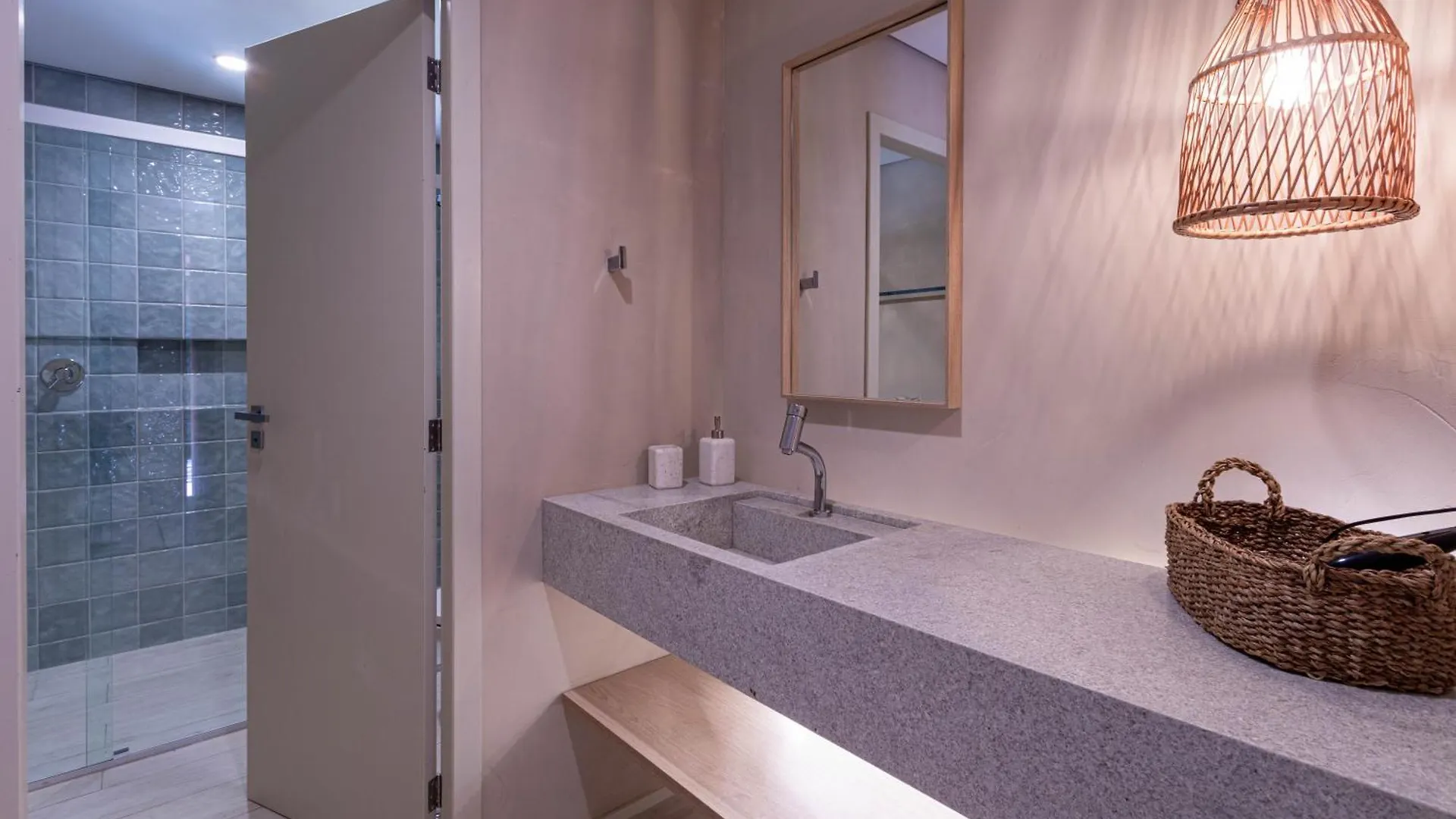 Apartment Modernidade Com Banheira E Vista Para O Mar Tj1437 Florianopolis Brazil