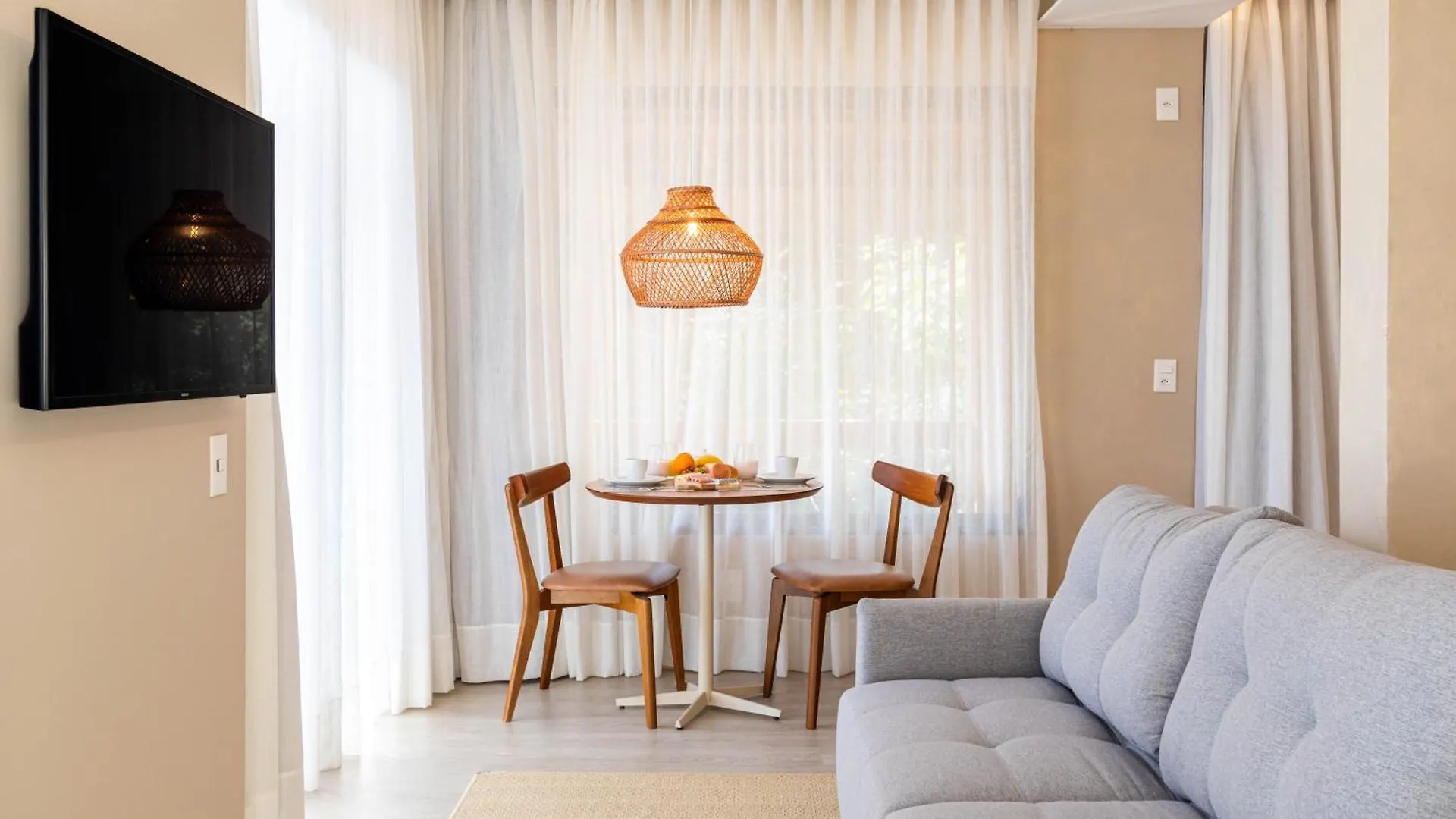 Apartment Modernidade Com Banheira E Vista Para O Mar Tj1437 Florianopolis