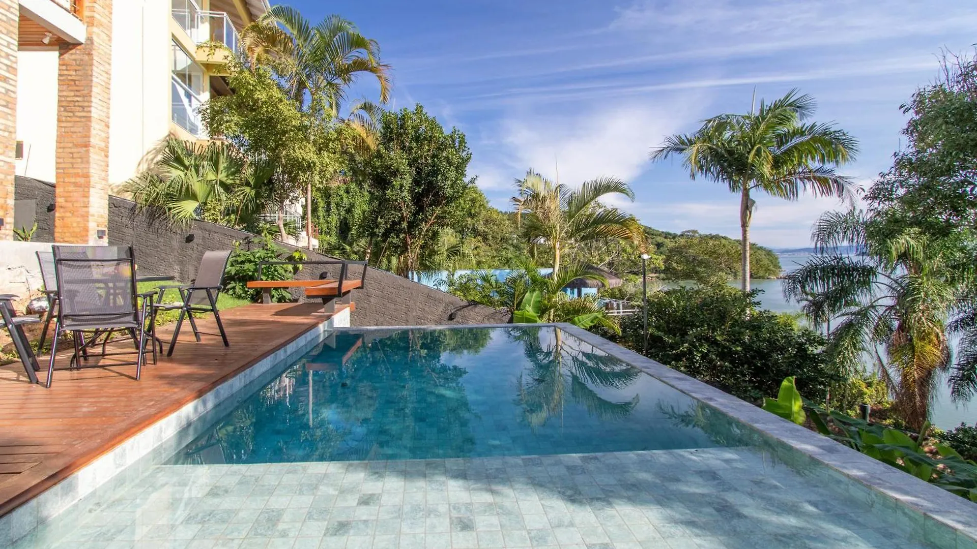 Modernidade Com Banheira E Vista Para O Mar Tj1437 Florianopolis 0*,  Brazil