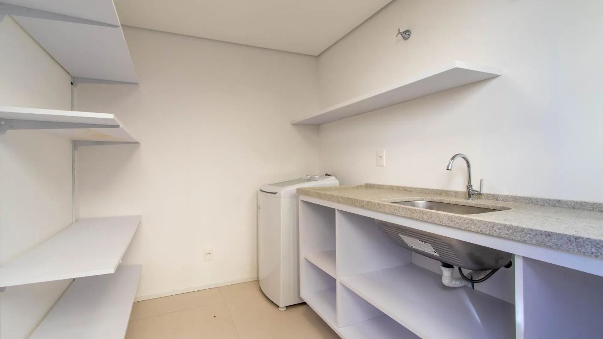 Modernidade Com Banheira E Vista Para O Mar Tj1437 Florianopolis Apartment