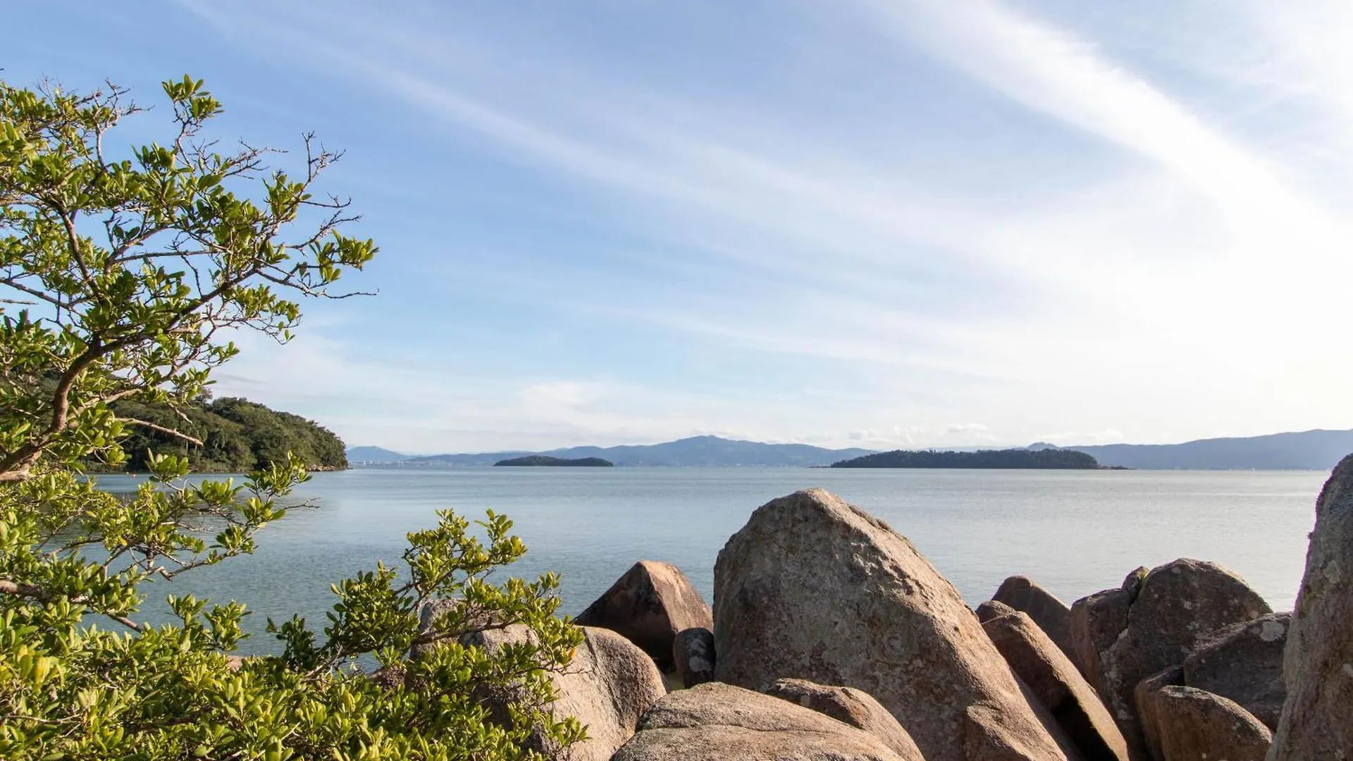 Modernidade Com Banheira E Vista Para O Mar Tj1437 Florianopolis 0*,